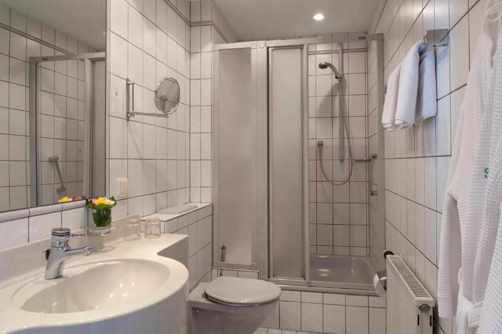 Landhotel Sauerlaender Hof Eslohe Extérieur photo