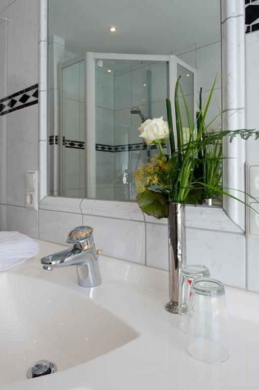 Landhotel Sauerlaender Hof Eslohe Chambre photo